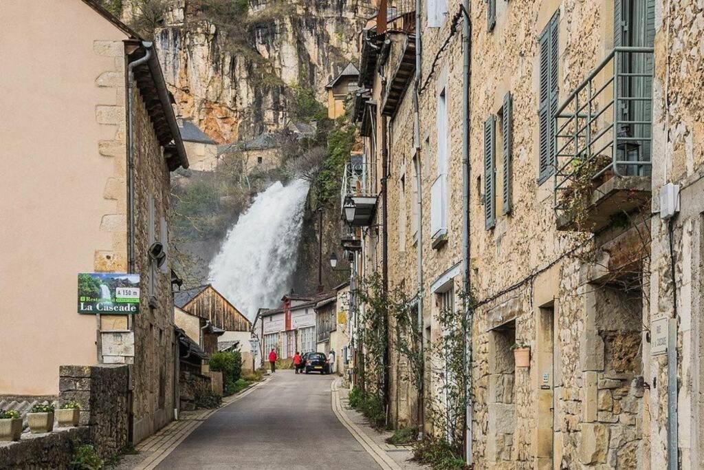 T 2 Dans Village Vacances 3 *** A Saint Geniez 2 Piscines Chauffee Pierrefiche  Eksteriør bilde