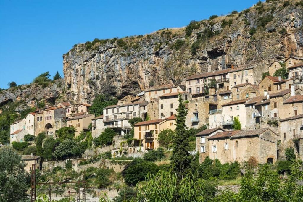 T 2 Dans Village Vacances 3 *** A Saint Geniez 2 Piscines Chauffee Pierrefiche  Eksteriør bilde